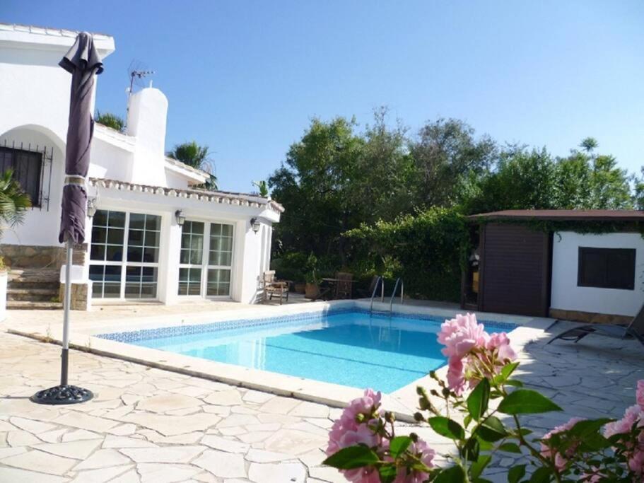 11647 - Private Cosy In Area Villaer Marbella